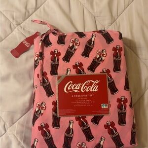 Coca-Cola Pink Sheet Set with Bottle Design